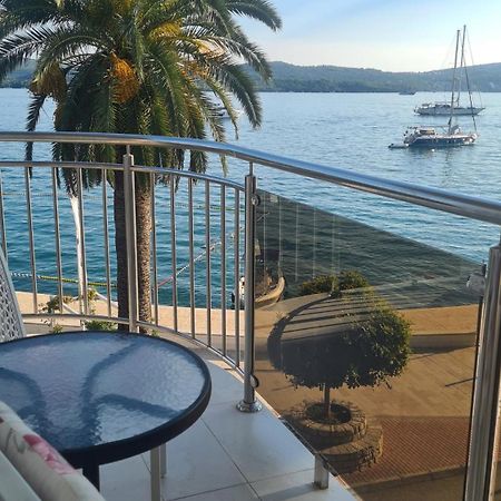 Chic Apartment In The City Center By The Sea Τίβατ Εξωτερικό φωτογραφία